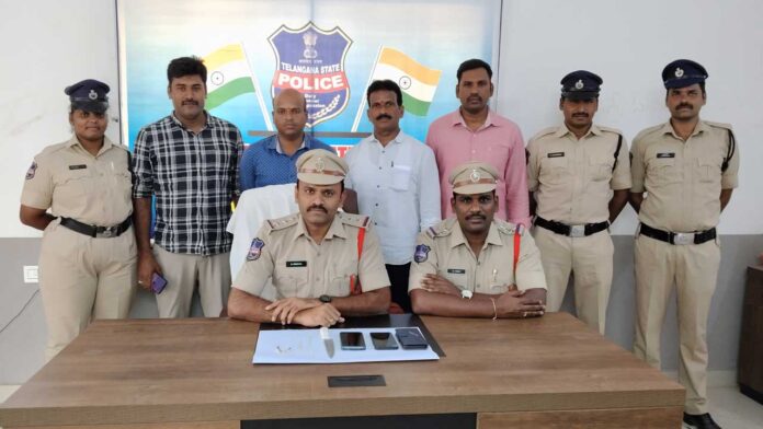 Navipet Police | చోరీ కేసులో ముగ్గురి అరెస్ట్‌