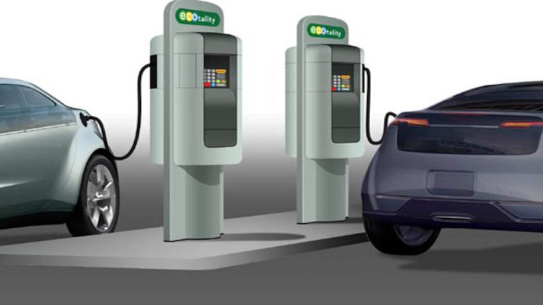 electric vehicle | అధిక మైలేజీ పేరుతో మోసం.. నియాన్‌ మోటార్స్, మహీంద్రాకు భారీ జరిమానా