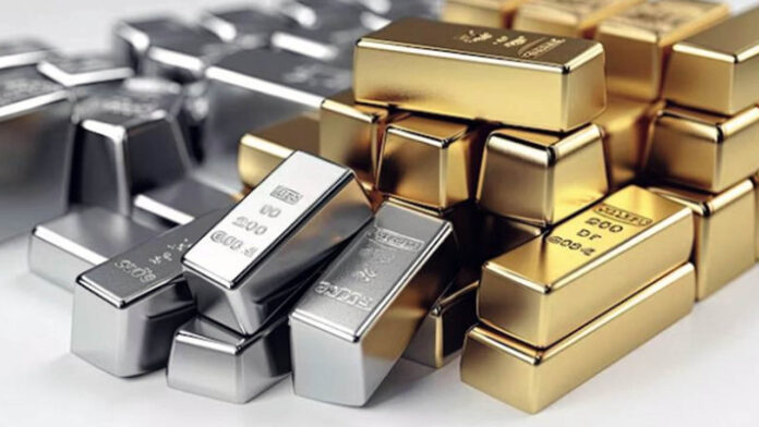 Silver Price Today | బంగారం ధర ఆల్‌టైమ్ హై.. సిల్వర్​ పరిస్థితి ఏమిటంటే..!
