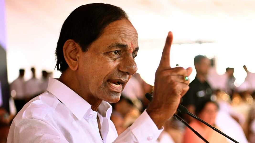 BRS | సభాస్థలికి చేరుకున్న కేసీఆర్​