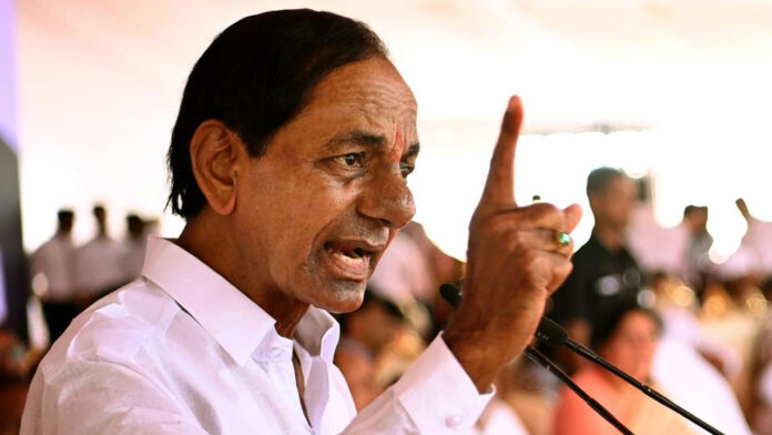 BRS | సభాస్థలికి చేరుకున్న కేసీఆర్​