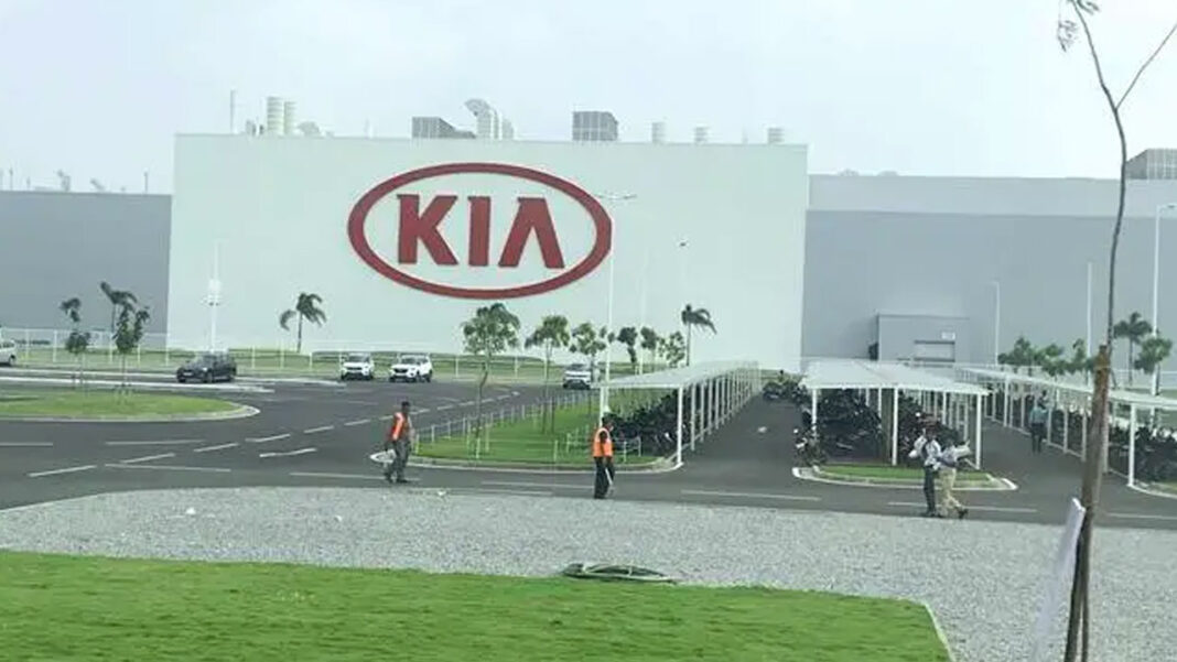KIA Cars | కియా కారు ఇంజిన్ల చోరీ కేసులో నిందితుల అరెస్ట్