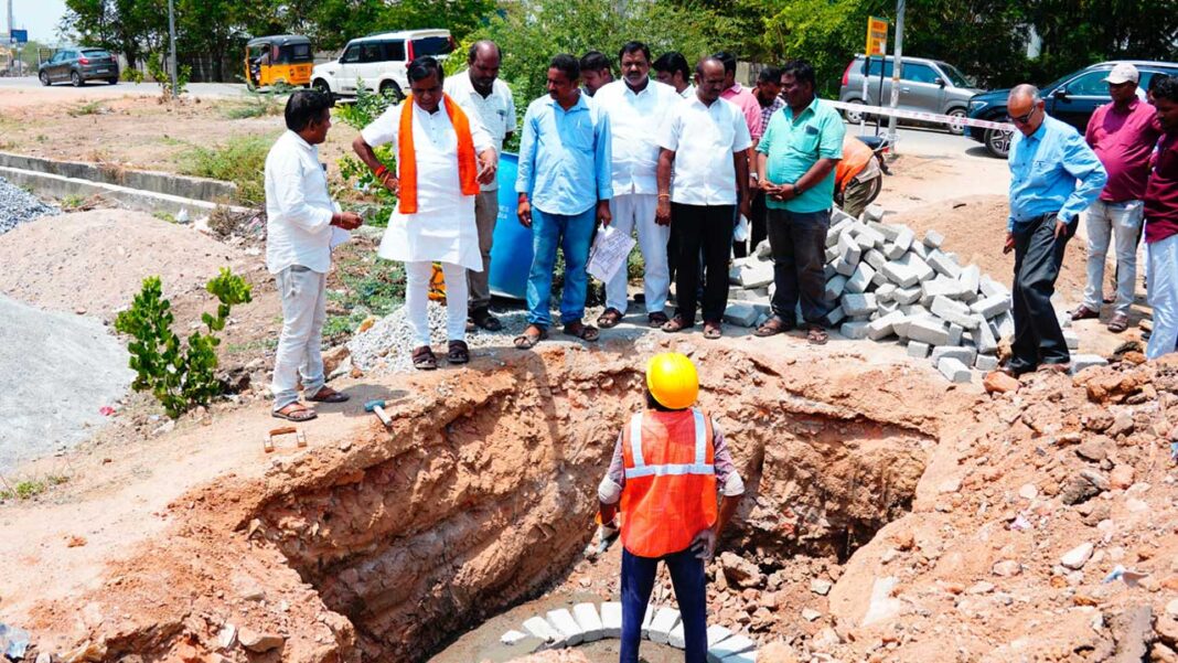 Mla Dhanpal | అండర్ గ్రౌండ్ డ్రెయినేజీ పనులు త్వరగా పూర్తి చేయాలి