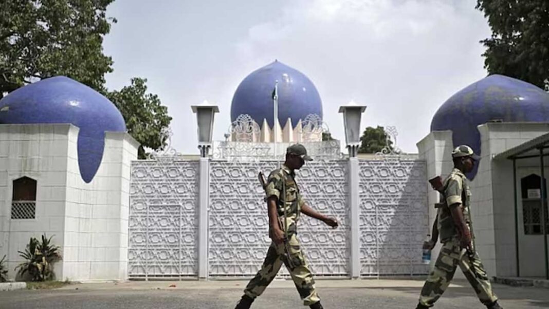 Pakistan High Commission | పాక్‌ హై కమిషన్‌పై చర్యలు షురూ..