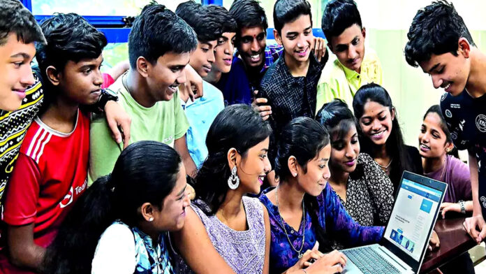 Tenth results | మరికాసేపట్లో పది ఫలితాల విడుదల Tenth results | మరికాసేపట్లో పది ఫలితాల విడుదల