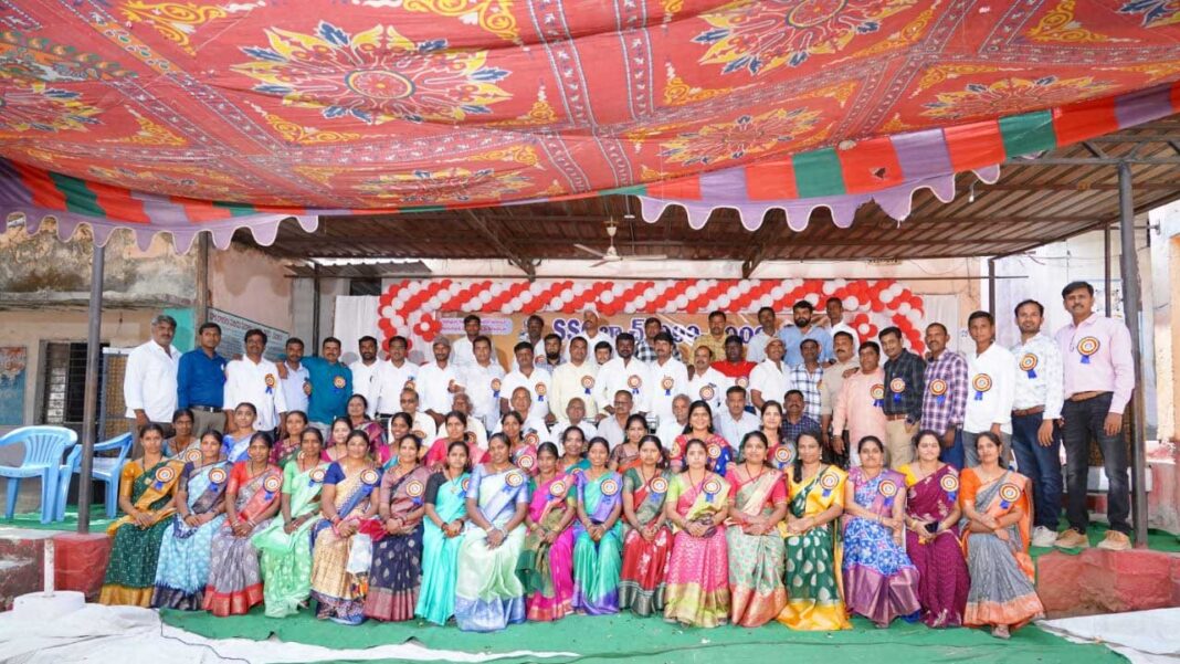 Alumni Friends | పూర్వ విద్యార్థుల ఆత్మీయ సమ్మేళనం