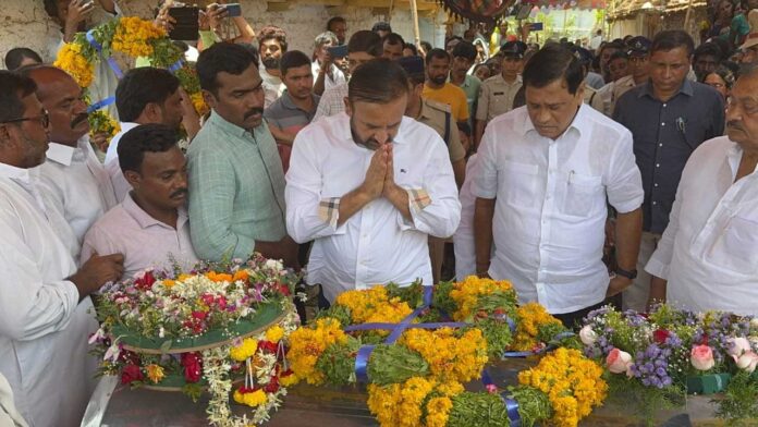MLA Mla Madan Mohan Rao | అమర జవాన్ శ్రీధర్కు ఎమ్మెల్యే నివాళి