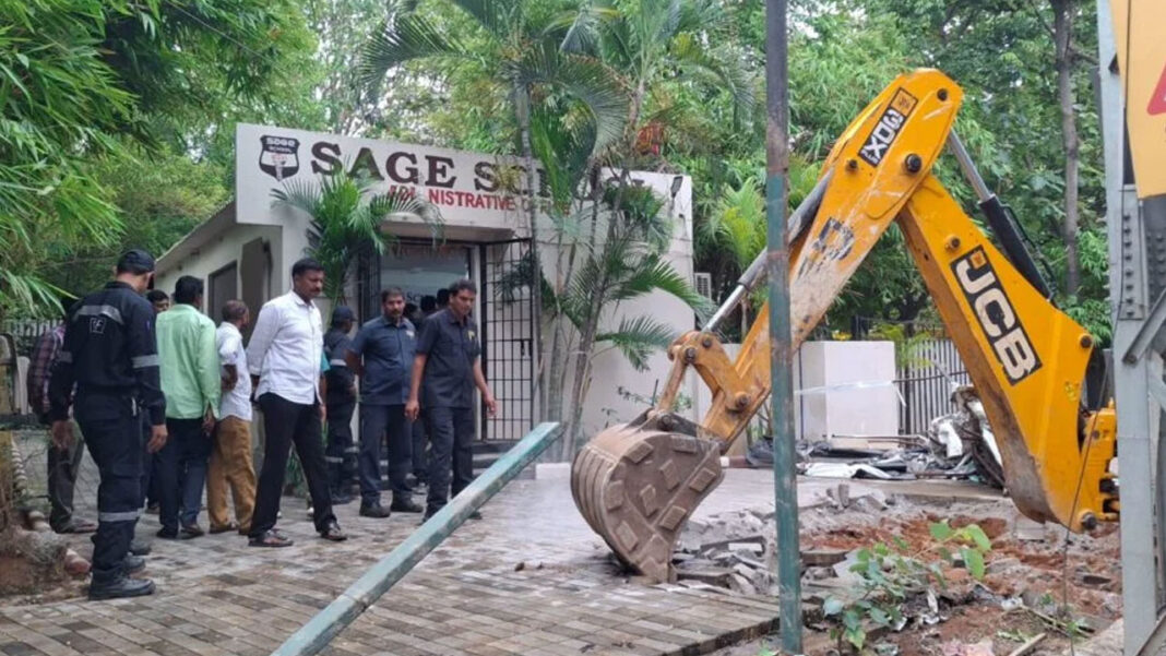 Hydra demolitions in Medipalli