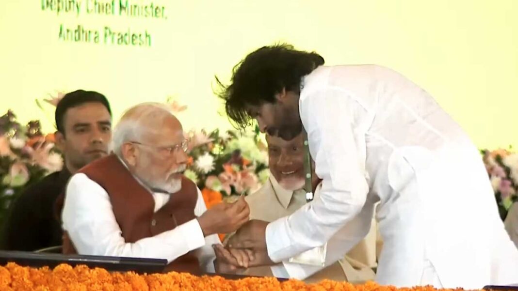 PM Modi | పవన్​ కళ్యాణ్​కు​ చాక్లెట్​ గిఫ్ట్​గా ఇచ్చిన మోదీ