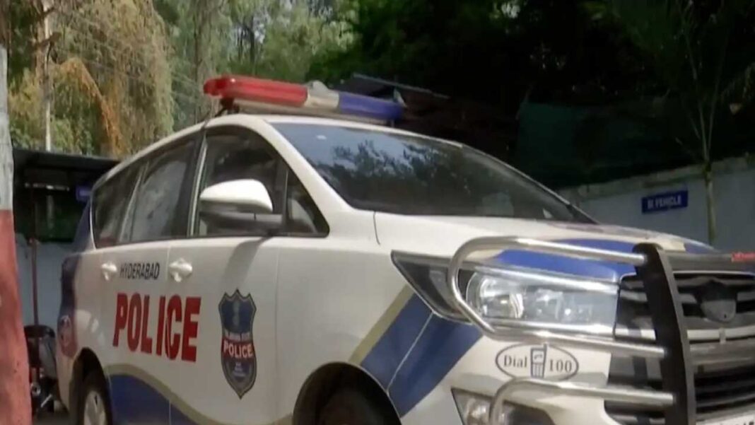 Police Vehicles | ఏంటి.. పోలీస్ వాహనాలపై రూ.68.67 లక్షల చలానాలా.. వారు క‌ట్టరా?