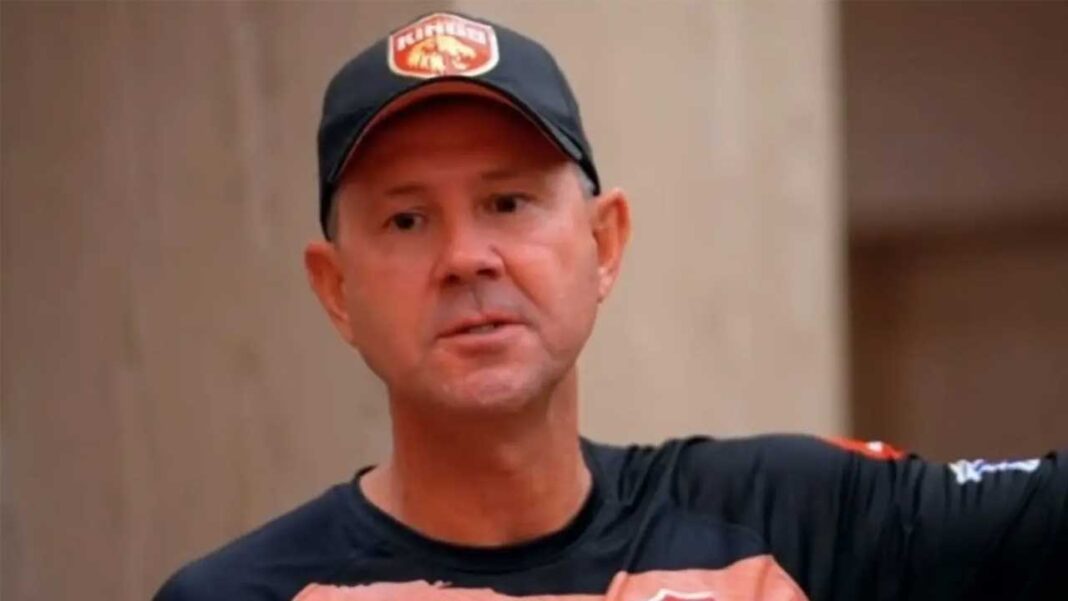 Ricky Ponting | ఆసీస్ వెళ్లాల‌ని విమానం ఎక్కిన పాంటింగ్.. యుద్ధం ఆగింద‌ని త‌న‌తో పాటు వారిని దింపేశాడుగా..!