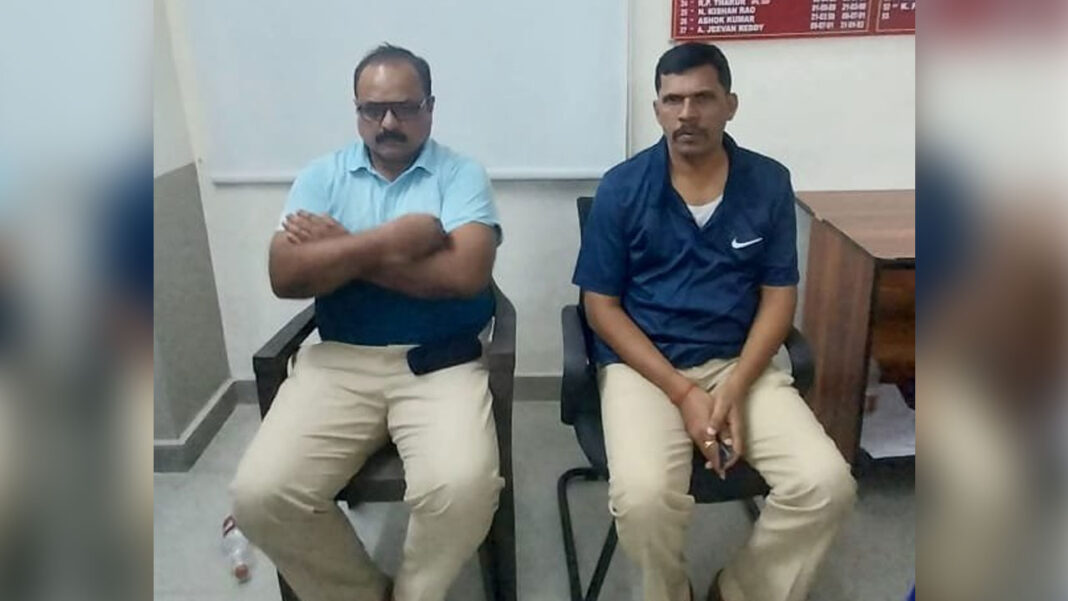 acb-case Suryapet DSP Parthasarathy and CI Veeraraghavulu were caught by the ACB officials while taking a bribe on monday.