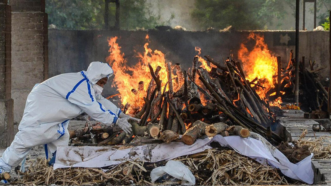 Covid - 19 | మళ్లీ కోరలు చాస్తున్న కొవిడ్..​ ముంబయిలో కరోనాతో ఇద్దరి మృతి