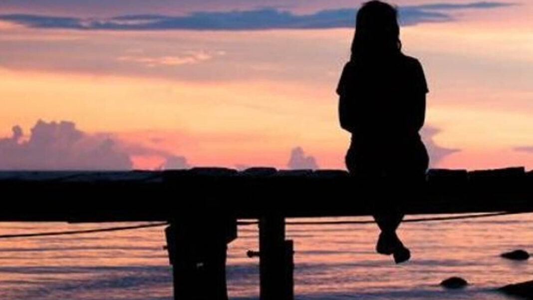 Gym trainer | జూ.ఆర్టిస్ట్‌ను ప్రేమపేరుతో లోబర్చుకున్న జిమ్‌ ట్రైనర్‌