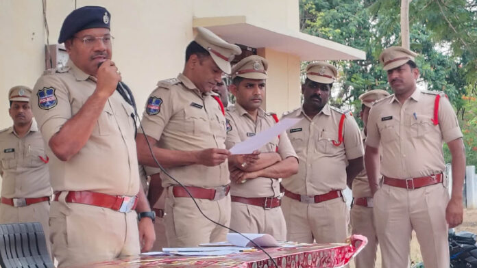 Police Community Contact Program | గౌతమ్ నగర్ డివిజన్లో పోలీసుల కమ్యూనిటీ కాంటాక్ట్ ప్రోగ్రాం