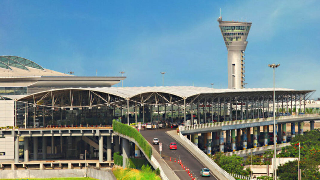 Shamshabad Airport | శంషాబాద్ ఎయిర్‌పోర్టుకు బాంబు బెదిరింపు మెయిల్