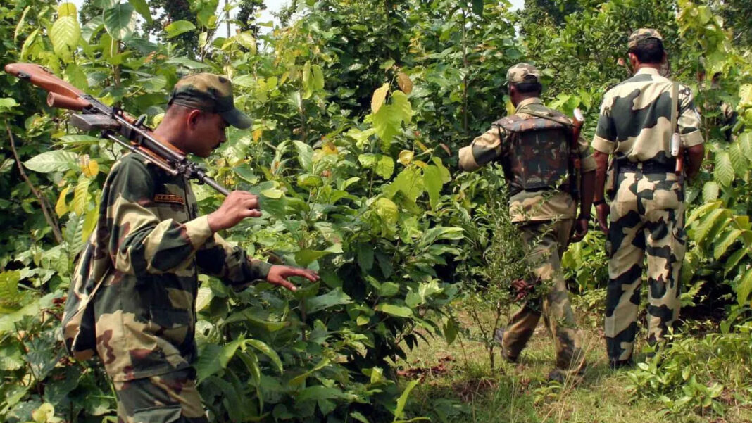 Encounter | ఛత్తీస్​గఢ్​లో భారీ ఎన్​కౌంటర్​.. 20 మంది మావోల మృతి