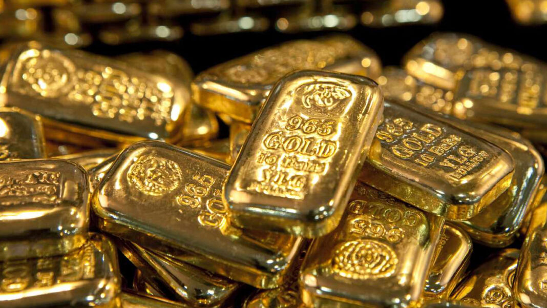 Gold | ఎయిర్‌పోర్టులో భారీగా బంగారం పట్టివేత