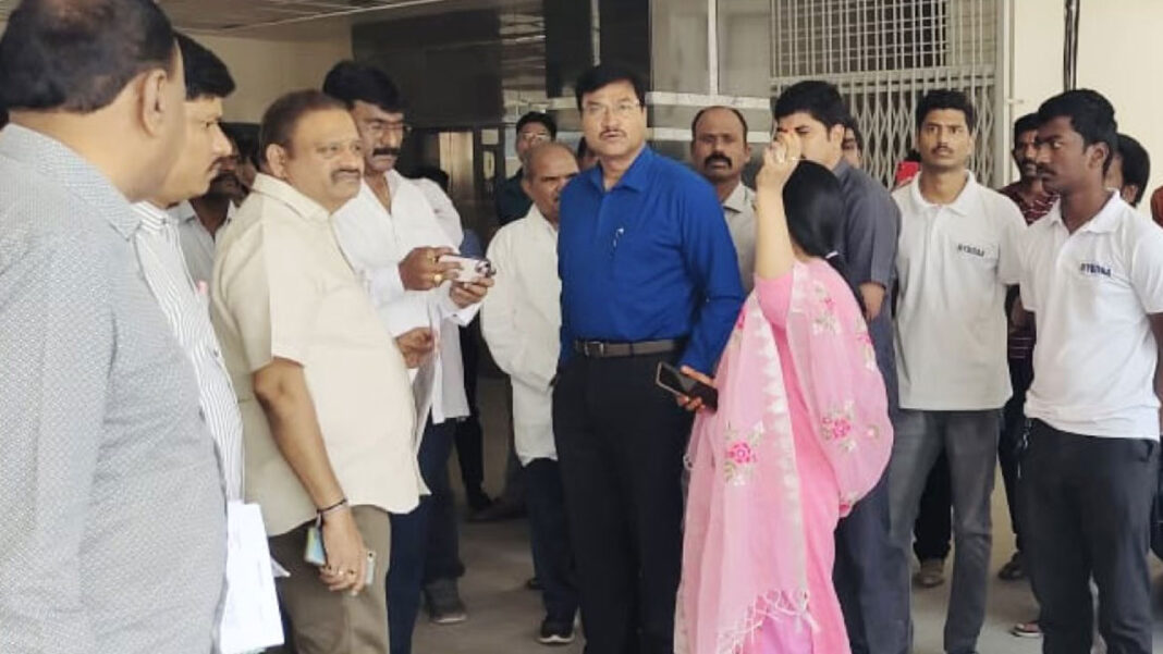 Hydra | నిబంధనలు ఉల్లంఘించి ఆస్పత్రి నిర్మాణం.. ఆగ్రహం వ్యక్తం చేసిన హైడ్రా కమిషనర్​