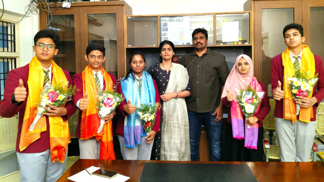 Tenth results | మెరుగైన విద్యాబోధనతోనే ‘పది’ ఫలితాల్లో సత్తా.. కేవోఎస్‌ విద్యార్థులు