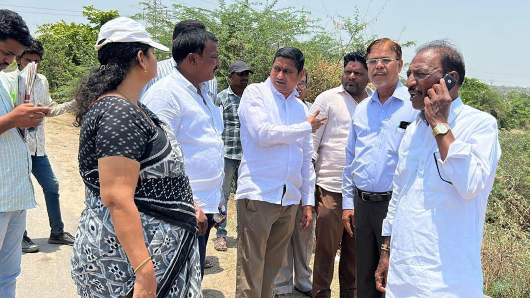 Nizamabad city | మేకల మండి కోసం స్థల పరిశీలన