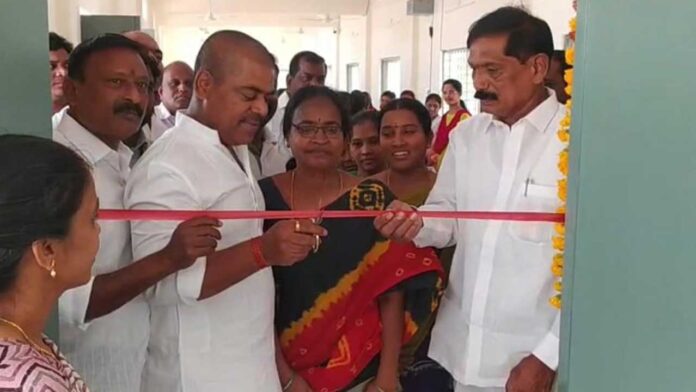 Digital Library | పోటీ పరీక్షల్లో రాణించి ఉన్నత స్థానాల్లో నిలవాలి