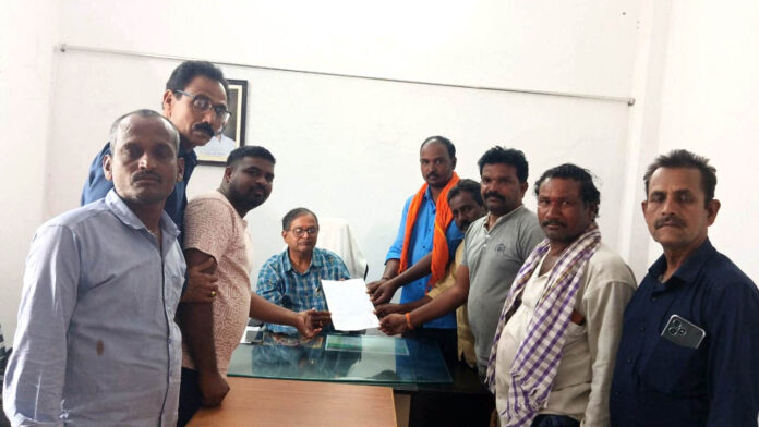 Government lands | ప్రభుత్వ భూములను కబ్జా నుంచి రక్షించాలి