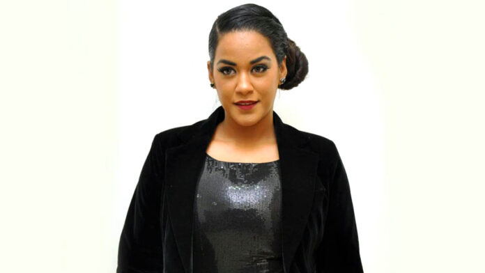 Mumaith khan | ఏంటి ముమైత్ ఖాన్ చావు బతుకుల వ‌ర‌కు వెళ్లొచ్చిందా.. బ్రెయిన్ లో 9 వైర్స్ ఉన్నాయా?