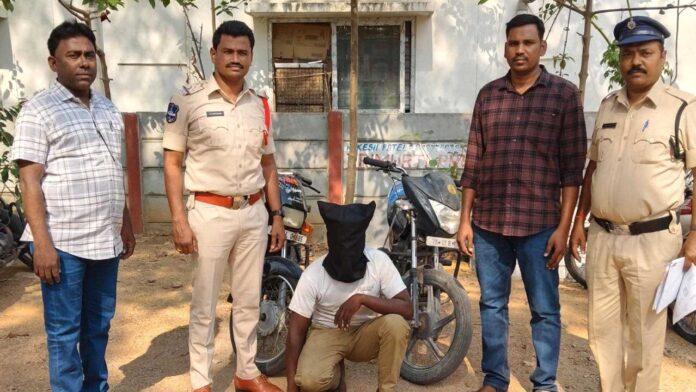 Nizamabd Police | జల్సాల కోసం బైక్​ చోరీలు.. ఒకరి అరెస్ట్​