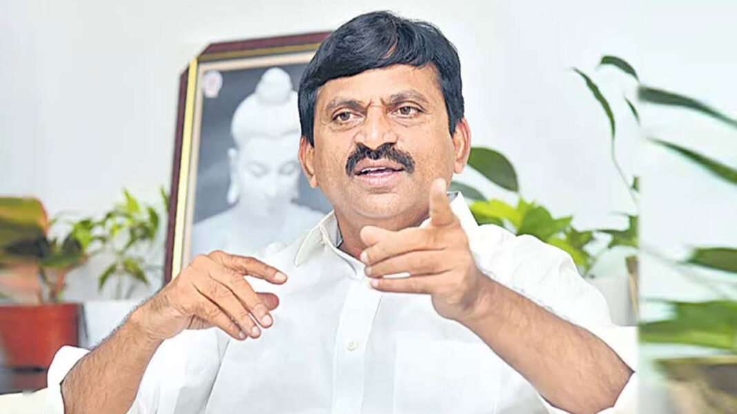 Indiramma houses | ఇందిరమ్మ ఇళ్లు 60 గజాలకు మించొద్దు : మంత్రి పొంగులేటి