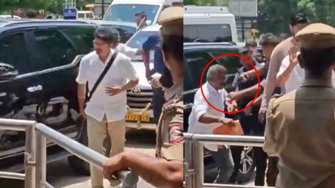 Tamil superstar Vijay | ఏంటి.. విజ‌య్ బాడీ గార్డ్ ఏకంగా అభిమానిపై అలా గ‌న్ పెట్టేశాడు..!