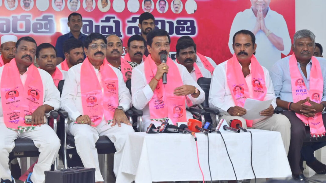 Indiramma Houses | ఇందిరమ్మ ఇళ్ల పేరుతో డబ్బులు వసూలు : ఎమ్మెల్యే ప్రశాంత్​రెడ్డి