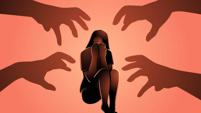 raping patient in hospital | ప్రైవేట్ ఆసుపత్రిలో యువతిపై అత్యాచారం ఆరోపణ.. మేల్ నర్సు అరెస్టు