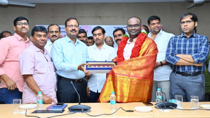 IAS Rajiv gandhi Hanumanthu
