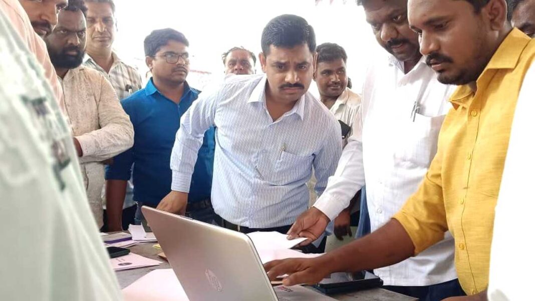 Sub Collector Vikas Mahato