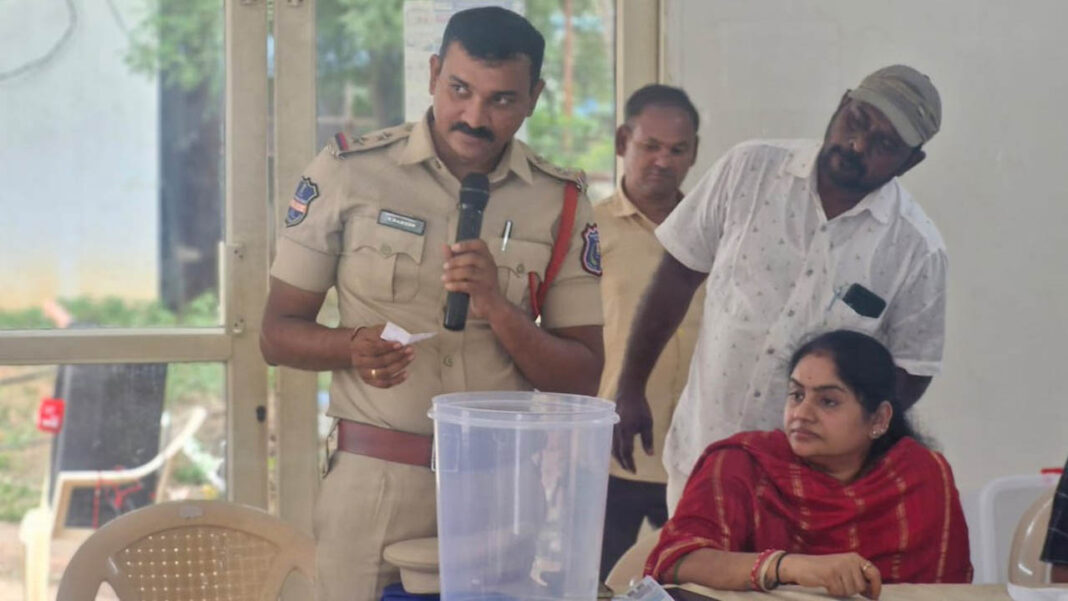 KPHB | కేపీహెచ్​బీలో కమర్షియల్​ ఓపెన్​ ల్యాండ్​ గజం ధర రూ. 1.36 లక్షల పైనే..