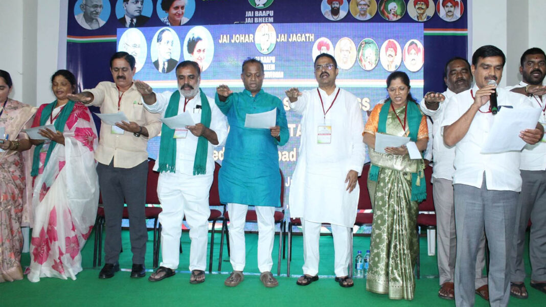 Anil Eravatri | బ్రిటీషర్ల తొత్తు..దేశ ద్రోహి వీర్​ సావర్కర్​ : ఈరవత్రి అనిల్​