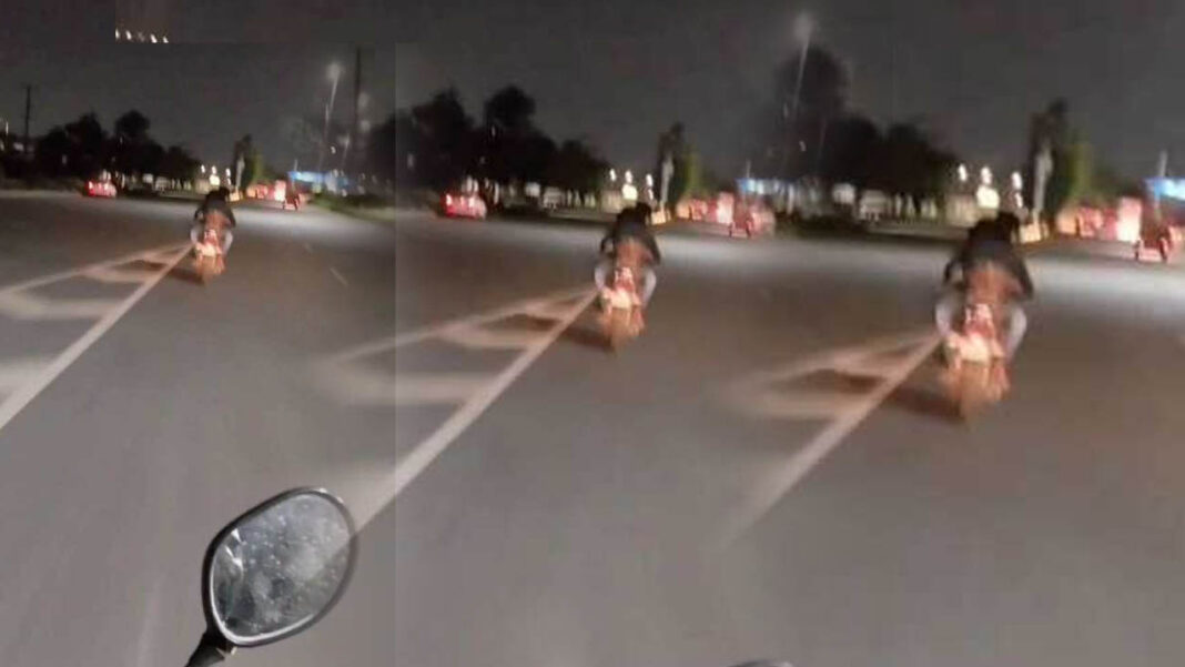 Cyberabad | హైదరాబాద్​లో రెచ్చిపోయిన యువ జంట.. బైక్​పై అసభ్యకరంగా రైడ్​