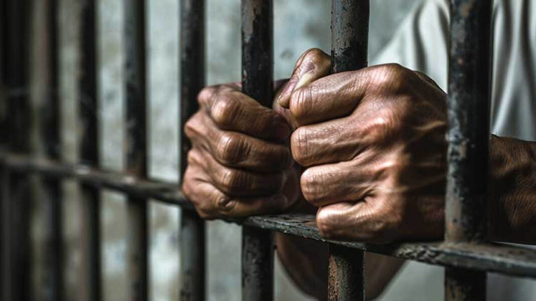 akshara today - jail Kamareddy