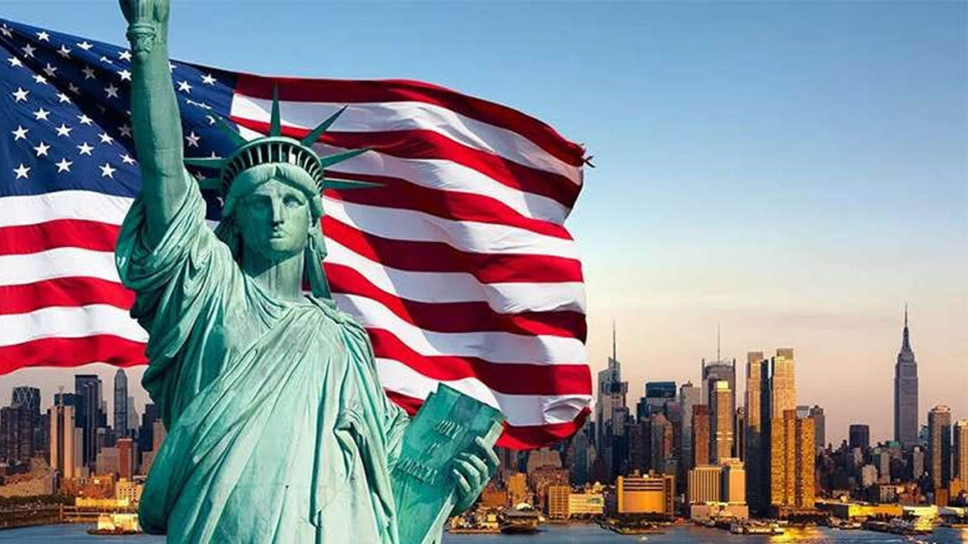 America | అమెరికాలో ఇండియన్లకు కొత్త సమస్యలు.. గడువుకు ముందే బహిష్కరణ నోటీసులు