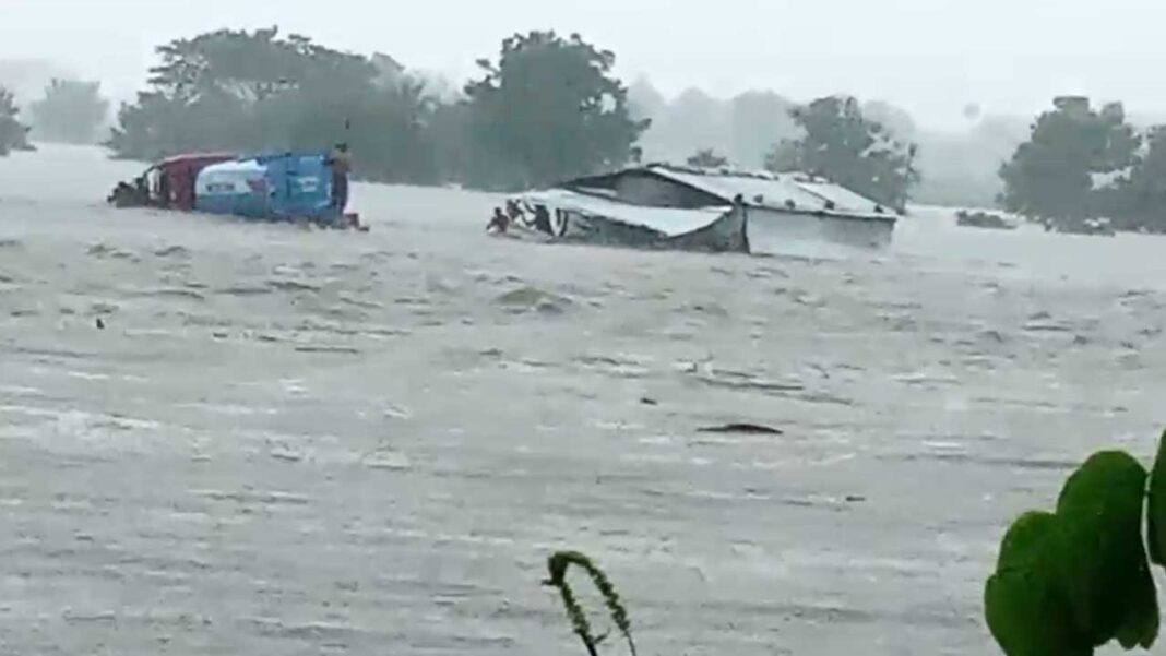 nizamsagar1 Heavy rain burust | కామారెడ్డికి రెడ్ అలెర్ట్.. ఇప్పటికే జిల్లా అతలాకుతలం