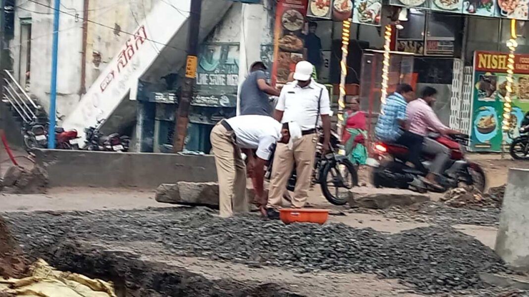 Bodhan-Traffic-Police Bodhan Traffic Police