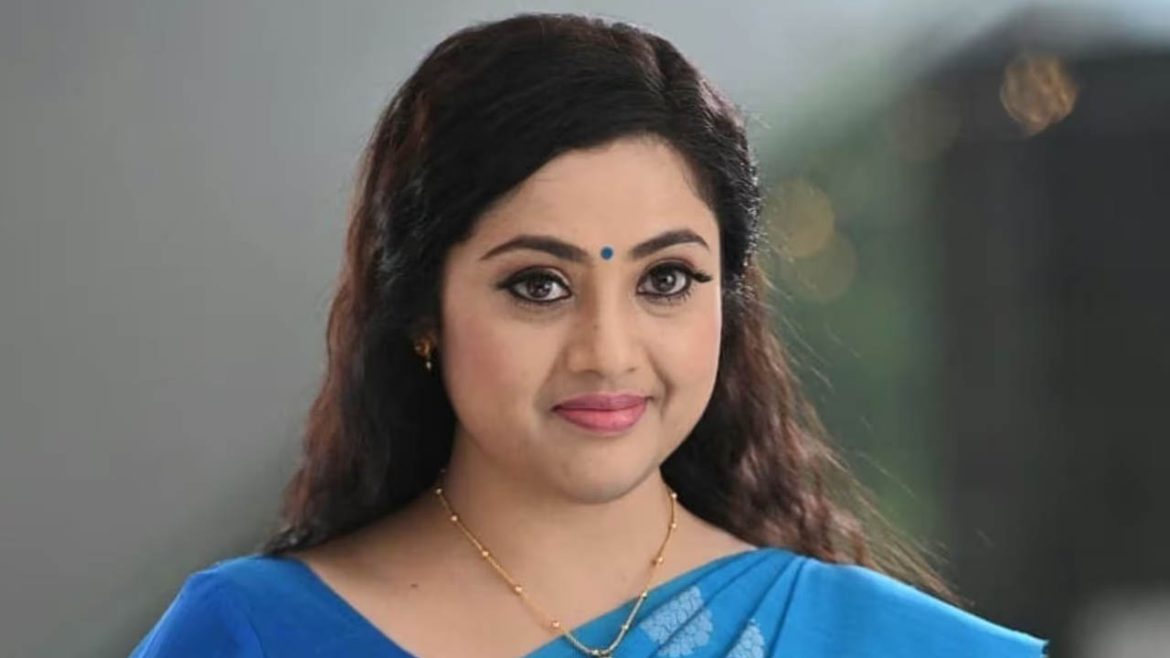 Heroine Meena