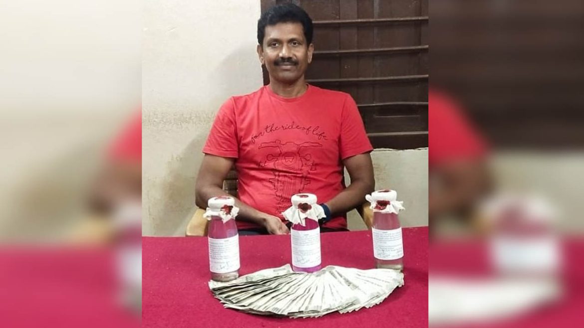 AO caught by ACB | ఎరువుల దుకాణం ఏర్పాటుకు రూ. లక్ష డిమాండ్​.. లంచం తీసుకుంటూ పట్టుబడ్డ ఏవో