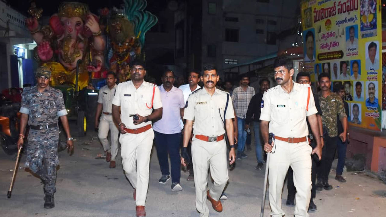 Ganesh immersion | బాసర, ఉమ్మెడకు కదులుతున్న వినాయక విగ్రహాలు.. నిమజ్జనానికి పకడ్బందీ చర్యలు