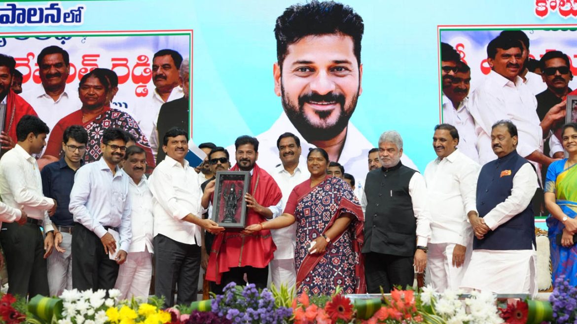 GPO | రెవెన్యూశాఖపై అవినీతి ముద్రను తొలగించే బాధ్యత జీపీవోలదే : సీఎం రేవంత్​