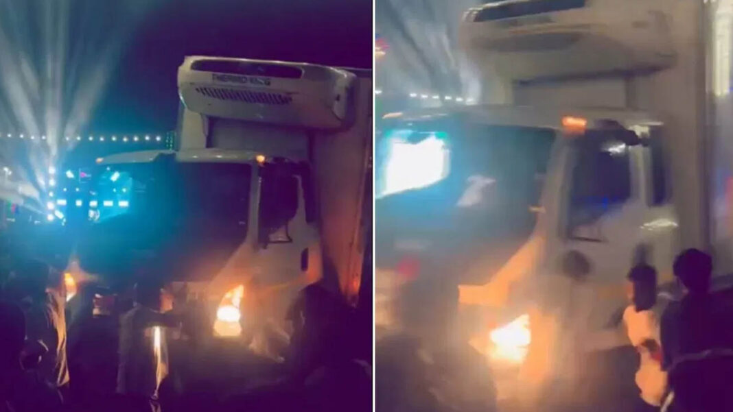 akshara today - hassan accident Karnataka Fatal accident | కర్ణాటకలో ఘోర ప్రమాదం.. భక్తులపైకి దూసుకెళ్లిన కంటైనర్.. ఎనిమిది మంది మృతి..