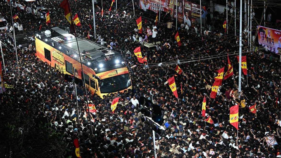 Karur Incident | కరూర్​కు​ విజయ్​ రాకను కావాలనే ఆలస్యం చేశారు.. ప్రాథమిక నివేదికలో సంచలన విషయాలు!