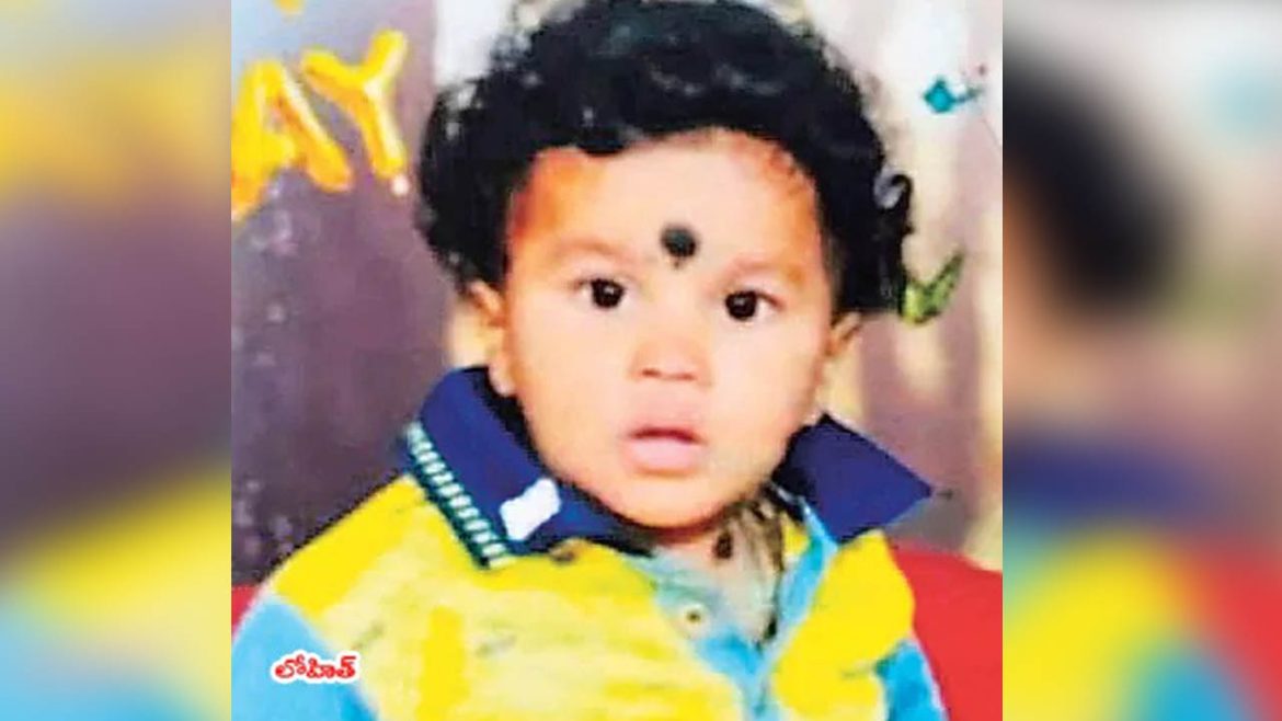 Father crushed to death by vehicle | తండ్రి వాహనం కింద నలిగి బాలుడి దుర్మరణం
