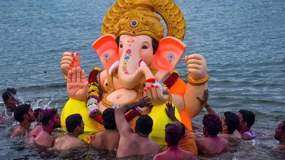 Ganesh immersion